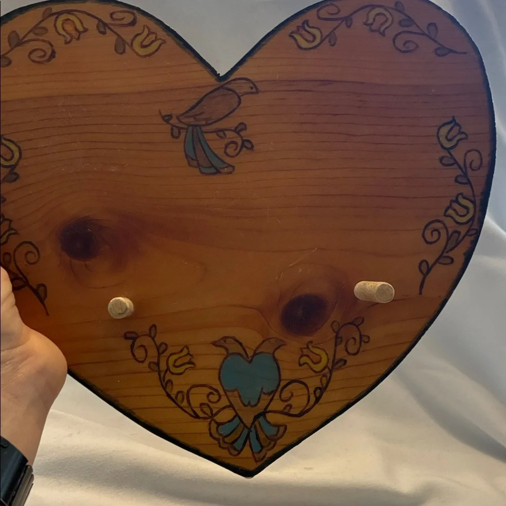 Wooden Wall Coat Hanger VTG Scandinavian-style folk art pyrography Heart Shaped